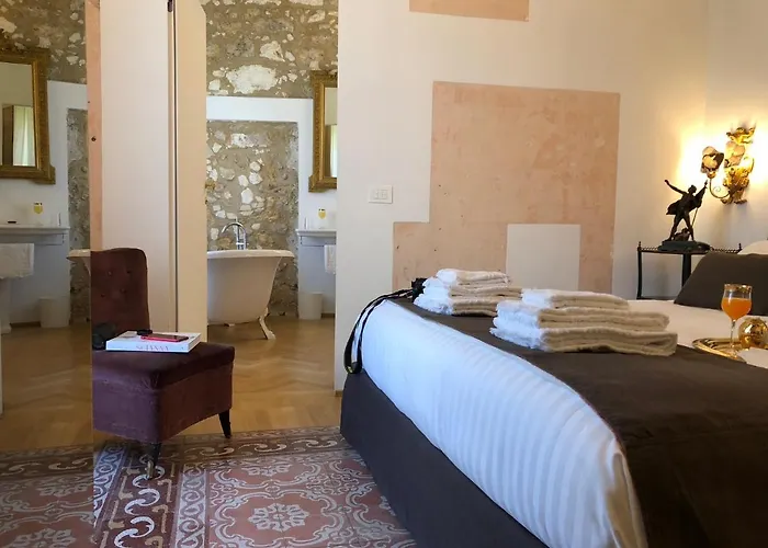 Bed & Breakfast La Maison Syracuse