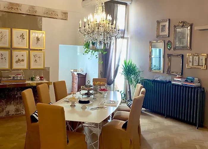 La Maison ベッド・アンド・ブレックファスト 4*