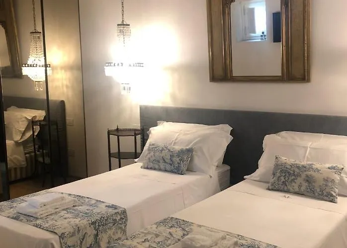 La Maison Bed & Breakfast 4*