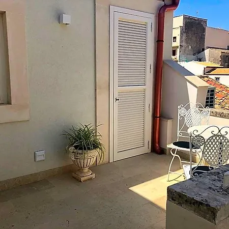 Oda ve Kahvaltı La Maison 4*