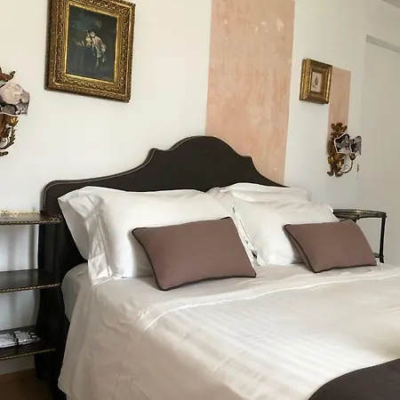 La Maison 4* سيراكوزا