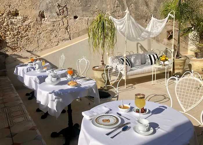 La Maison Panzió Szirakúza